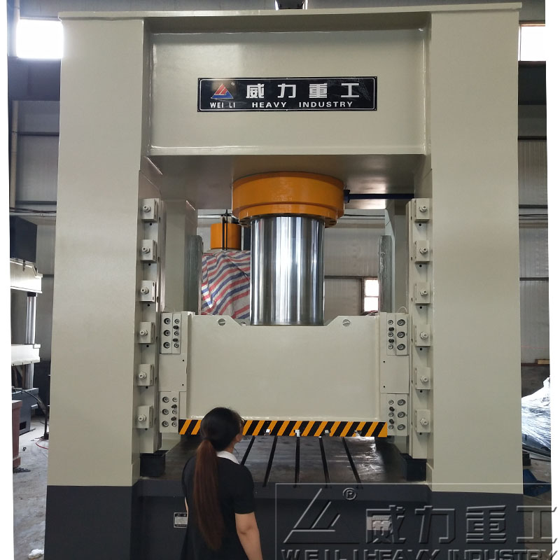 江苏1200吨玻璃钢制品液压机解决方案